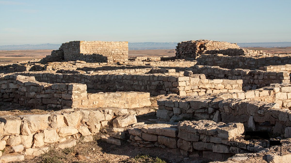 Cabezo de Alcalá de Azaila. Casa El Molino del Castillo